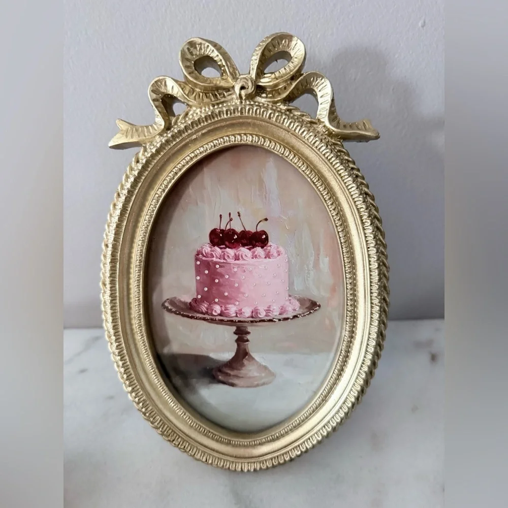 Gold Oval Frame with bow on top antique style for 4”x6” photo